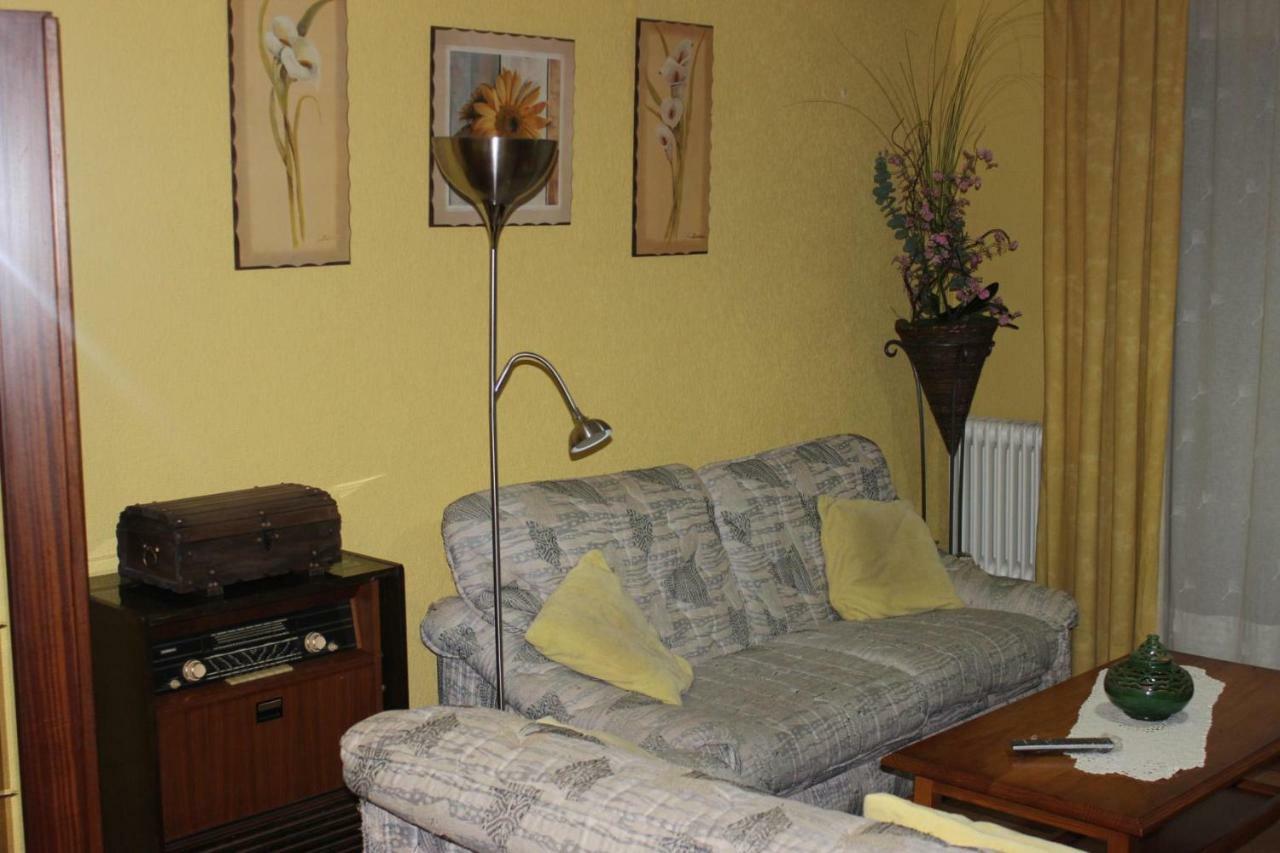 Vivienda Familiar Con Jardin Junto A Ifema Appartement Madrid Buitenkant foto