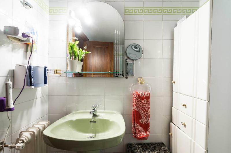 Vivienda Familiar Con Jardin Junto A Ifema Appartement Madrid Buitenkant foto