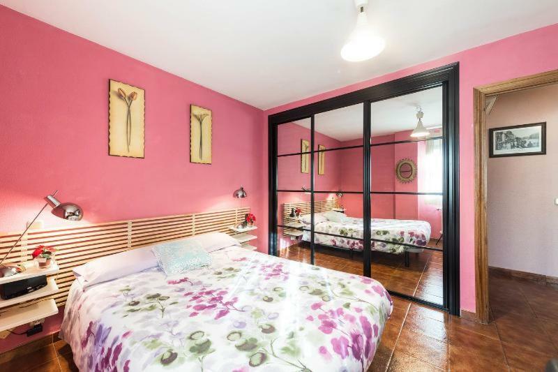 Vivienda Familiar Con Jardin Junto A Ifema Appartement Madrid Buitenkant foto
