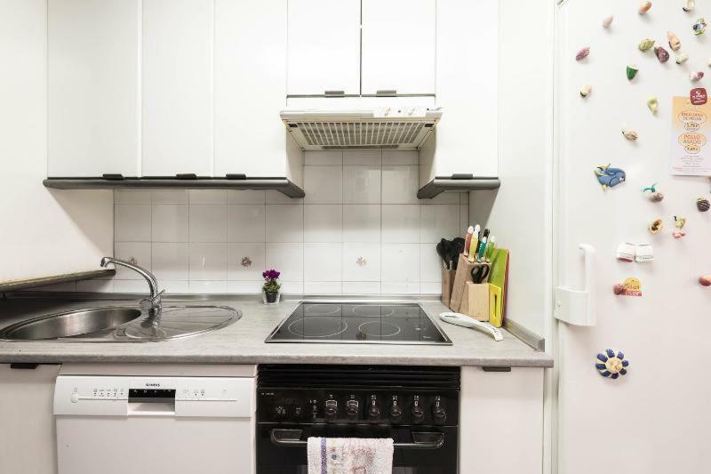 Vivienda Familiar Con Jardin Junto A Ifema Appartement Madrid Buitenkant foto