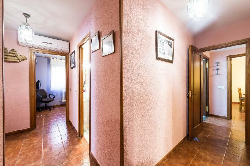 Vivienda Familiar Con Jardin Junto A Ifema Appartement Madrid Buitenkant foto