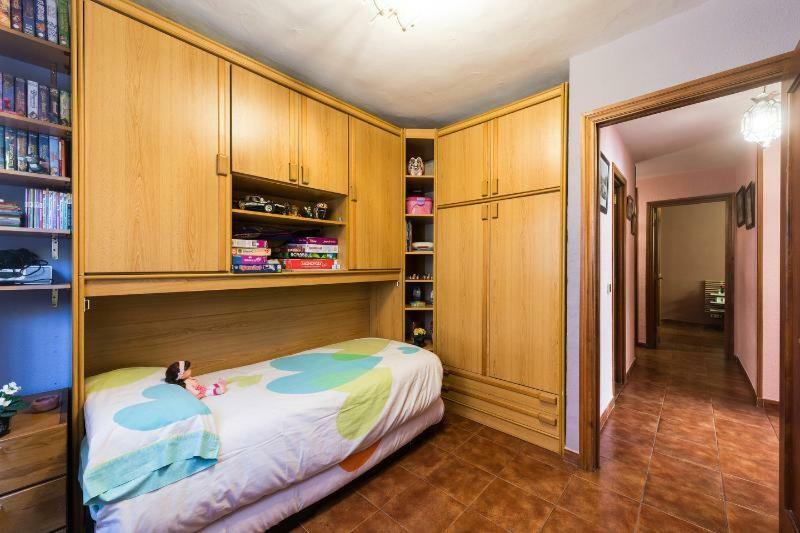Vivienda Familiar Con Jardin Junto A Ifema Appartement Madrid Buitenkant foto